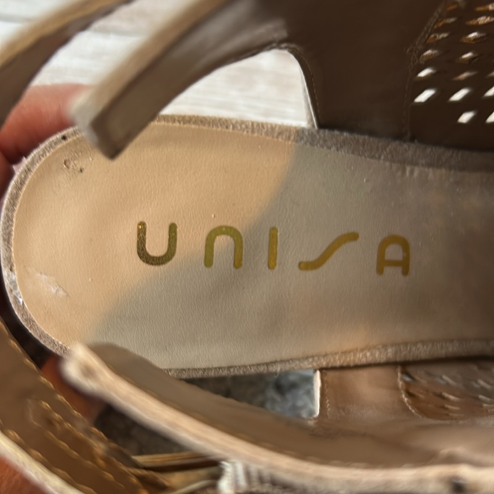 “Unisa”brand, vegan suede, perforated, open toe, chunky heeled shoe - size 10 - Picture 8 of 10